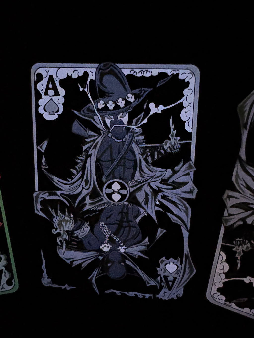 Grey scale full glow